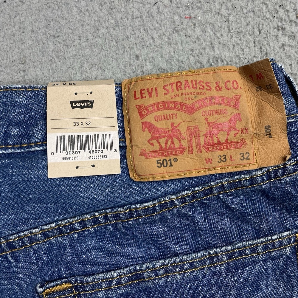 Levi's 501 Original Jeans 33x32 Blue Denim Button NWT
